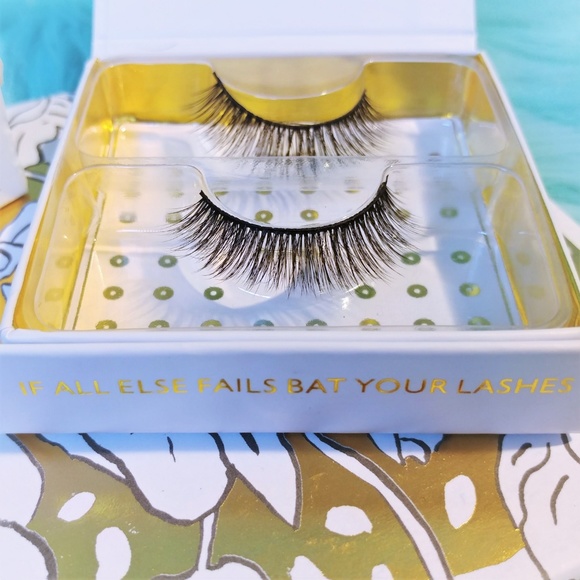 Battington Makeup Battington Monroe 3d Silk False Lashes Free Glue
